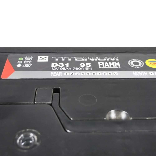Автомобільний акумулятор FIAMM Titanium Black Asia 95Аh 760А R+ (правий +) D31
